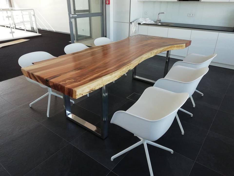 43165845_2180792221930802_5355643189535440896_n